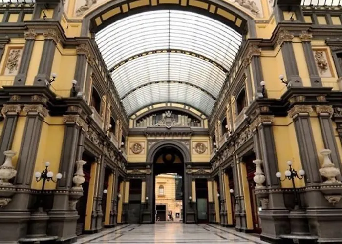 Isabel A Cavour 아파트